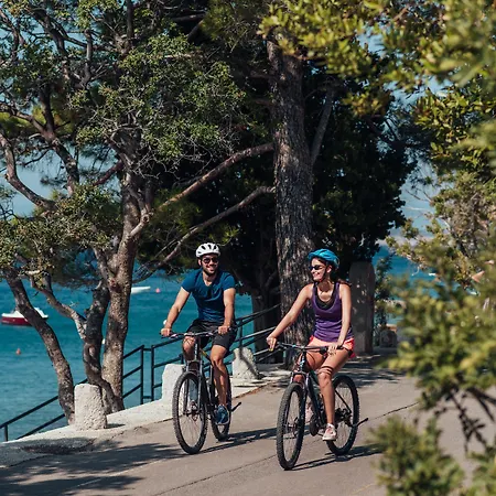 Ad Turres Holiday park 3*