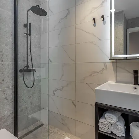 منتزه العطل Ad Turres تْسْغيكفانِتْسا