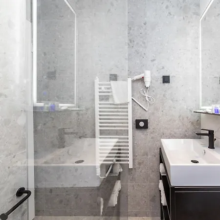 منتزه العطل Ad Turres تْسْغيكفانِتْسا